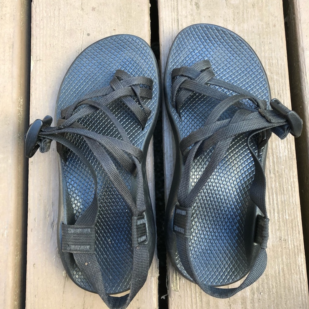Women’s black Chaco